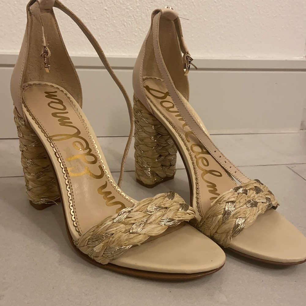 Heels - Picture 2 of 4